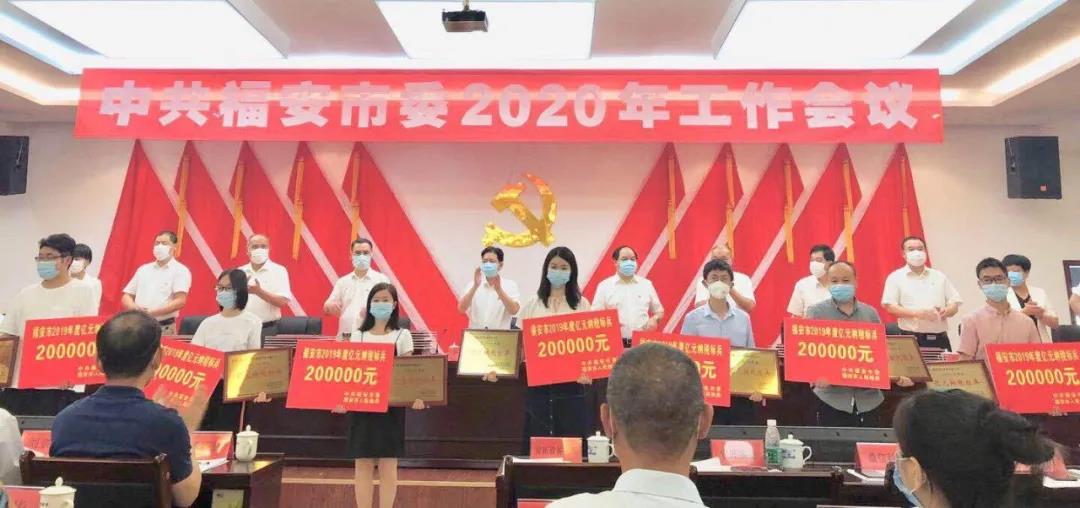 4ffc3e9844cd9c7f175a8b229015b4db